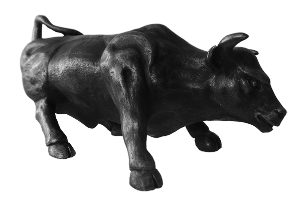 Статуэтка "Атакующий бык"